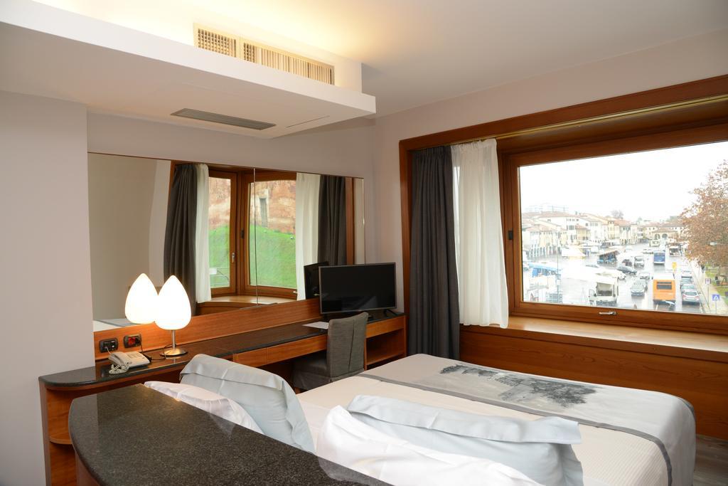 Albergo Roma, BW Signature Collection Кастельфранко-Венето Экстерьер фото